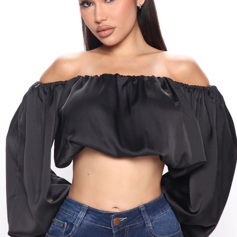 Brand New Black top